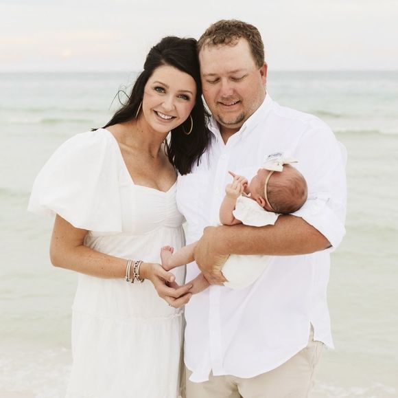 Meet your Posher, Hayley - Picture 1 of 1